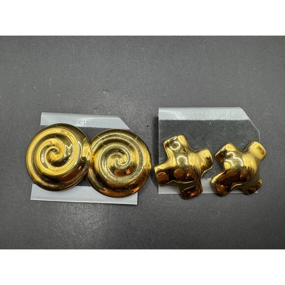 Vtg Liz Claiborne Gold Tone Round Swirl Cross Clip On Stud Earrings Lot of 2 NOS - Picture 1 of 8